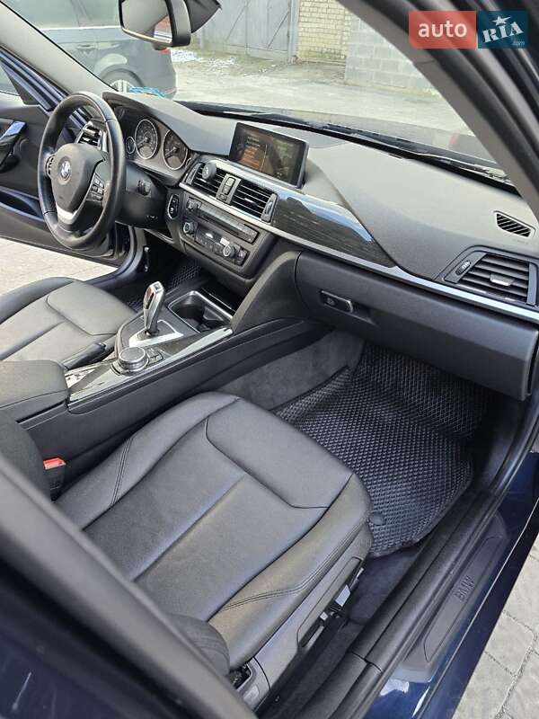 Седан BMW 3 Series 2015 в Добротворе