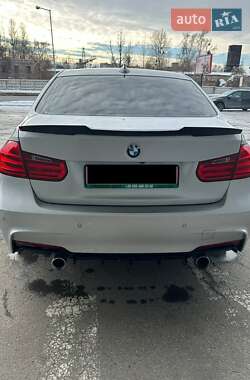 Седан BMW 3 Series 2013 в Львові