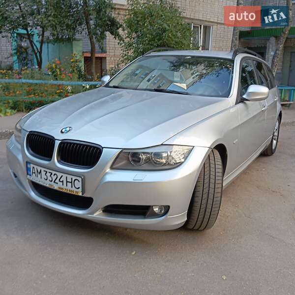 Універсал BMW 3 Series 2010 в Житомирі