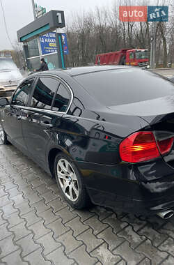 Седан BMW 3 Series 2006 в Полонному