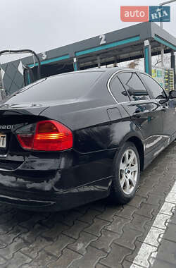 Седан BMW 3 Series 2006 в Полонному