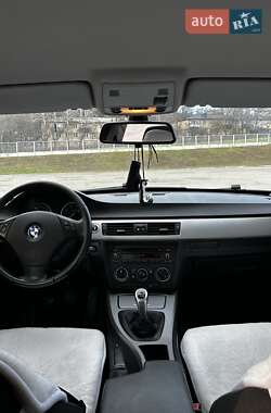 Седан BMW 3 Series 2007 в Києві