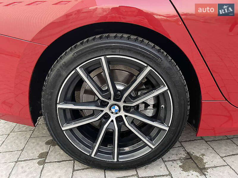 Седан BMW 3 Series 2019 в Києві фото 18 Седан BMW 3 Series 2019 в Києві