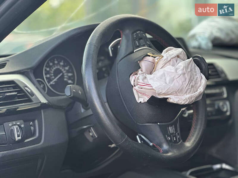 Седан BMW 3 Series 2017 в Львові