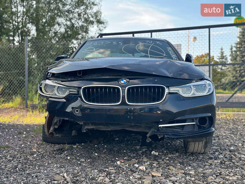 Седан BMW 3 Series 2017 в Львові