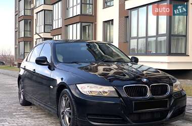 Седан BMW 3 Series 2009 в Львові