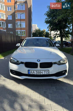 Седан BMW 3 Series 2015 в Стрию