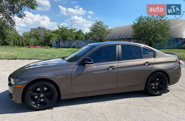 Седан BMW 3 Series 2014 в Запоріжжі