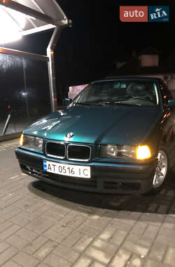 Седан BMW 3 Series 1993 в Ивано-Франковске