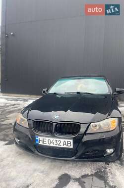 Седан BMW 3 Series 2011 в Южноукраїнську