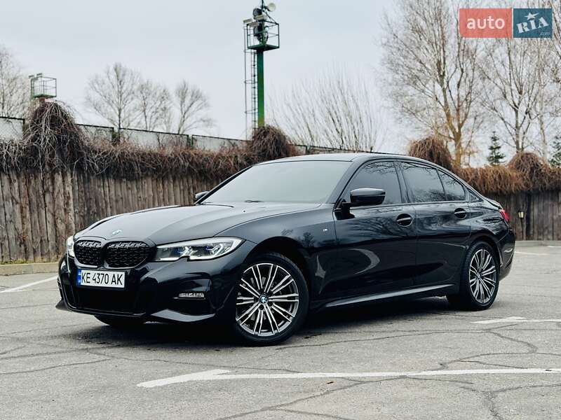 Седан BMW 3 Series 2022 в Дніпрі