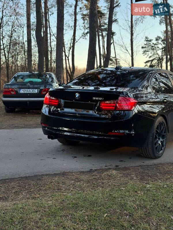 Седан BMW 3 Series 2012 в Житомире