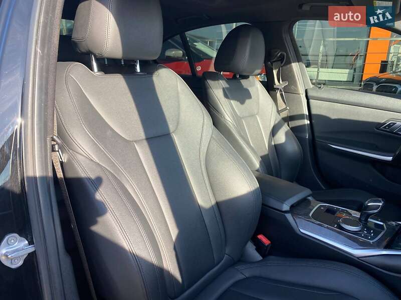 Седан BMW 3 Series 2019 в Львові фото 26 Седан BMW 3 Series 2019 в Львові