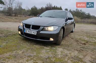 Седан BMW 3 Series 2005 в Новомосковську