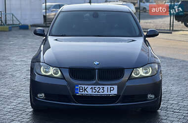 Седан BMW 3 Series 2006 в Ровно