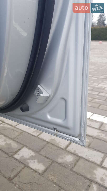 Универсал BMW 3 Series 2010 в Луцке фото 26 Универсал BMW 3 Series 2010 в Луцке