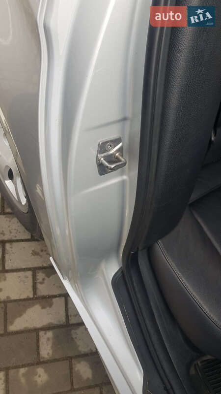 Универсал BMW 3 Series 2010 в Луцке фото 24 Универсал BMW 3 Series 2010 в Луцке