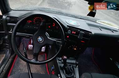 Седан BMW 3 Series 1986 в 