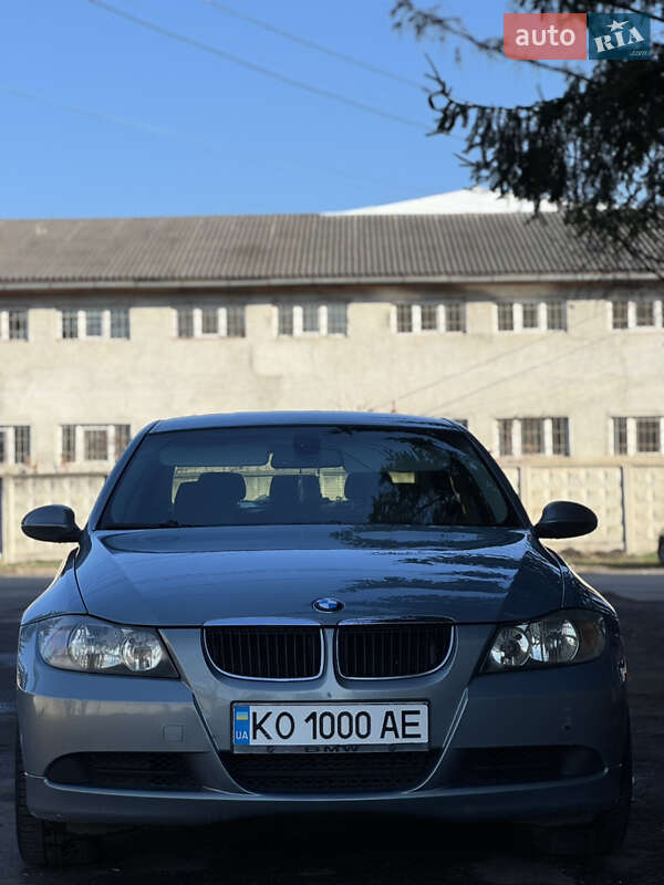 Седан BMW 3 Series 2007 в Мукачевому