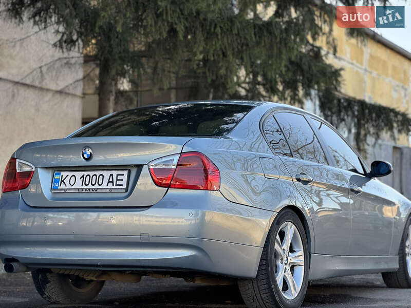 Седан BMW 3 Series 2007 в Мукачевому