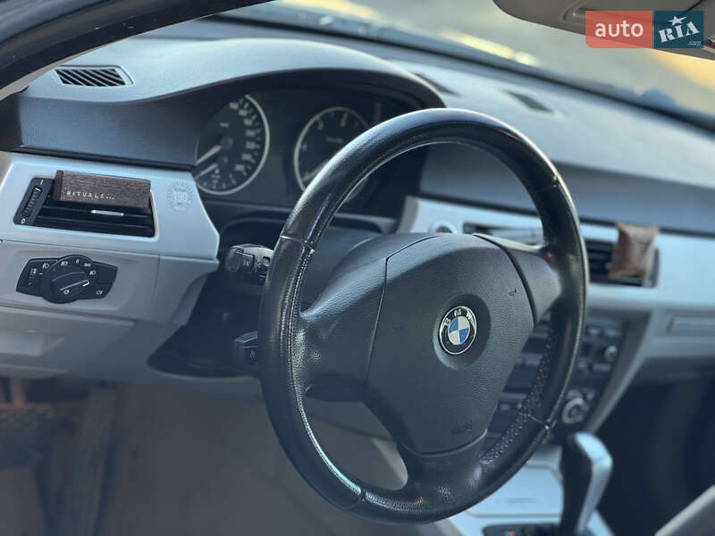 Седан BMW 3 Series 2007 в Мукачевому