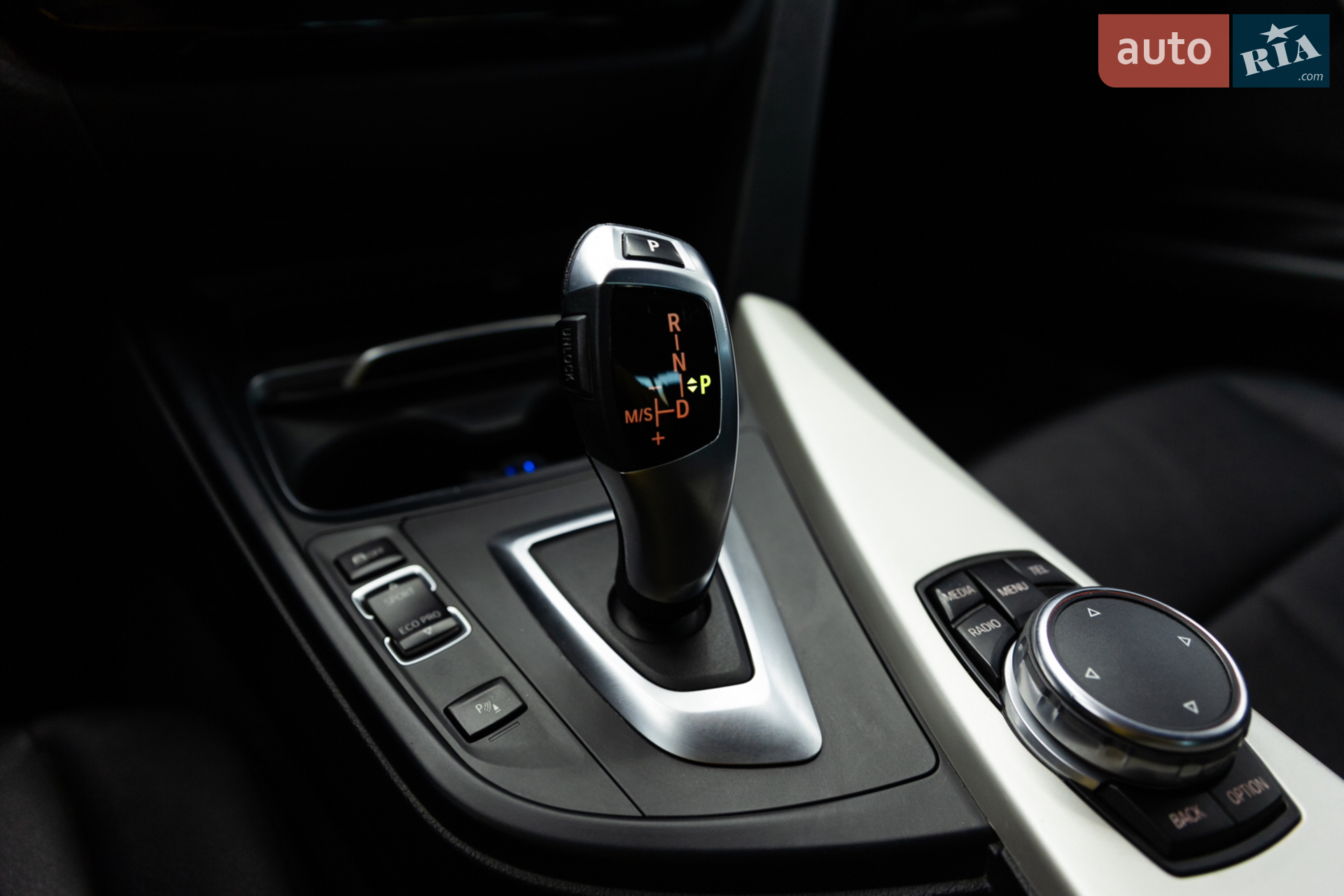 2016 BMW 3er - мініатюра 11