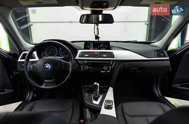 Седан BMW 3 Series 2016 в 