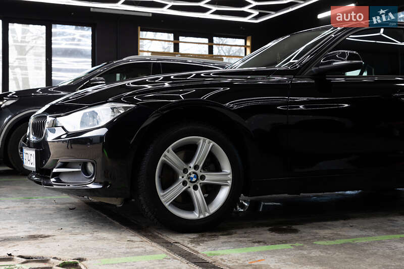 Седан BMW 3 Series 2016 в Ивано-Франковске