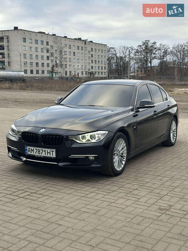 Седан BMW 3 Series 2012 в Коростені