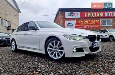 Седан BMW 3 Series 2017 в Смілі