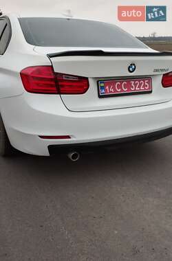 Седан BMW 3 Series 2015 в Великих Мостах