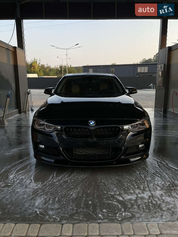 Седан BMW 3 Series 2015 в 