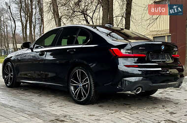 Седан BMW 3 Series 2022 в 