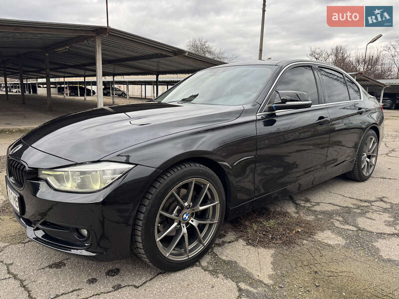 Седан BMW 3 Series 2012 в Николаеве