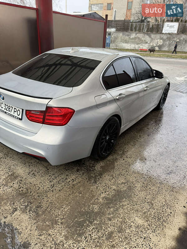 Седан BMW 3 Series 2014 в Львове