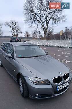 Универсал BMW 3 Series 2009 в Смеле