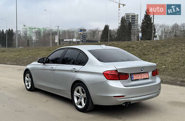 Седан BMW 3 Series 2012 в Львові