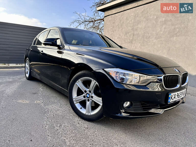 Седан BMW 3 Series 2013 в Чернигове