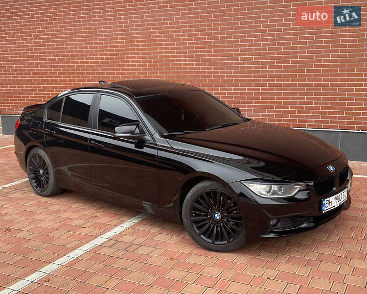Седан BMW 3 Series 2015 в Одессе