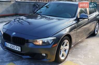 Седан BMW 3 Series 2013 в Бучі