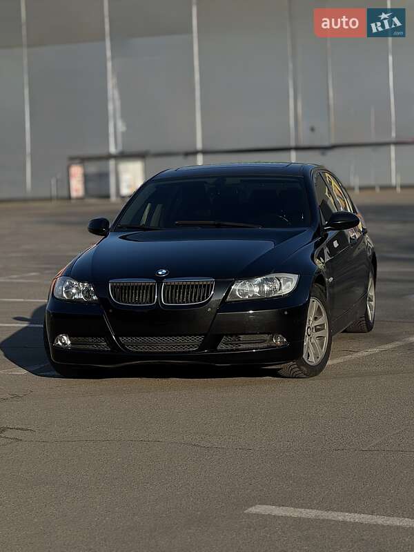 Седан BMW 3 Series 2005 в 