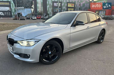 Седан BMW 3 Series 2015 в Киеве