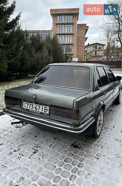 Седан BMW 3 Series 1985 в Моршине