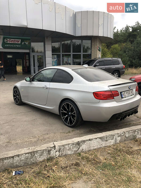 BMW 3 Series 2010