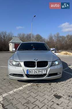 Седан BMW 3 Series 2005 в Бучаче