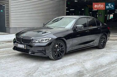 Седан BMW 3 Series 2019 в Киеве