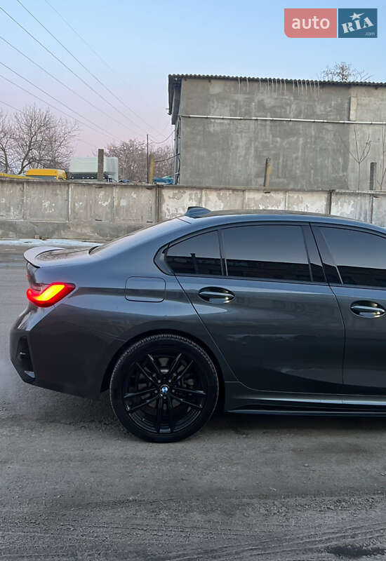 Седан BMW 3 Series 2019 в Запорожье