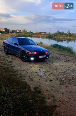 Седан BMW 3 Series 1997 в Калуше