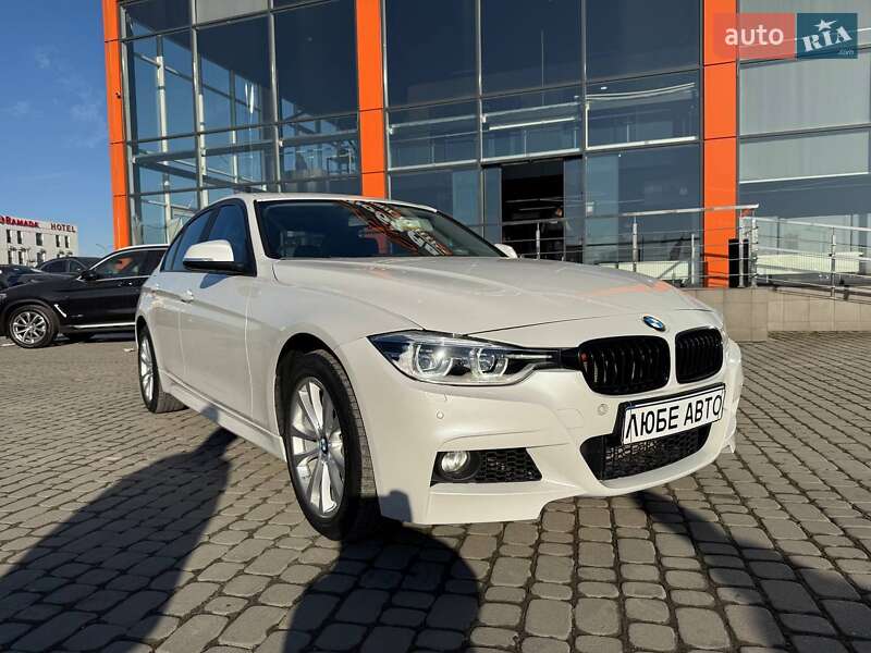 Седан BMW 3 Series 2016 в Львове