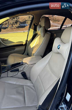 Седан BMW 3 Series 2008 в 